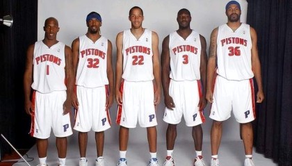 世界杯赛程-04年战胜湖人，拿到冠军的活塞五虎，为何只有三人退役了球衣？